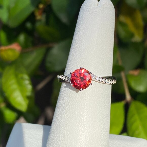 ✨ Dazzling 1ct Rose Red Moissanite Ring in Sterling Silver 🌹 - Picture 1 of 10